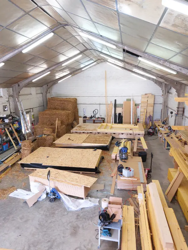 construction en atelier d'une extension d'entreprise à Saint-Omer, par Audomar'Bois Saint-Omer (62)