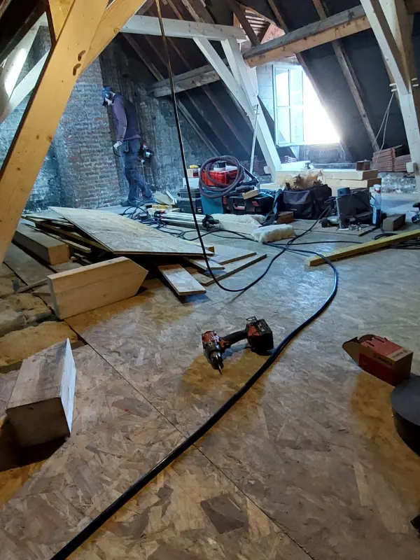 rénovation d'une charpente en cours à Saint-Omer, par Audomar'Bois
